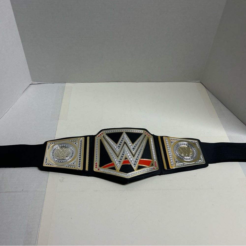 WWE World Heavyweight Champion Belt Replica 2014 Mattel Kids Toy Wrestling Title